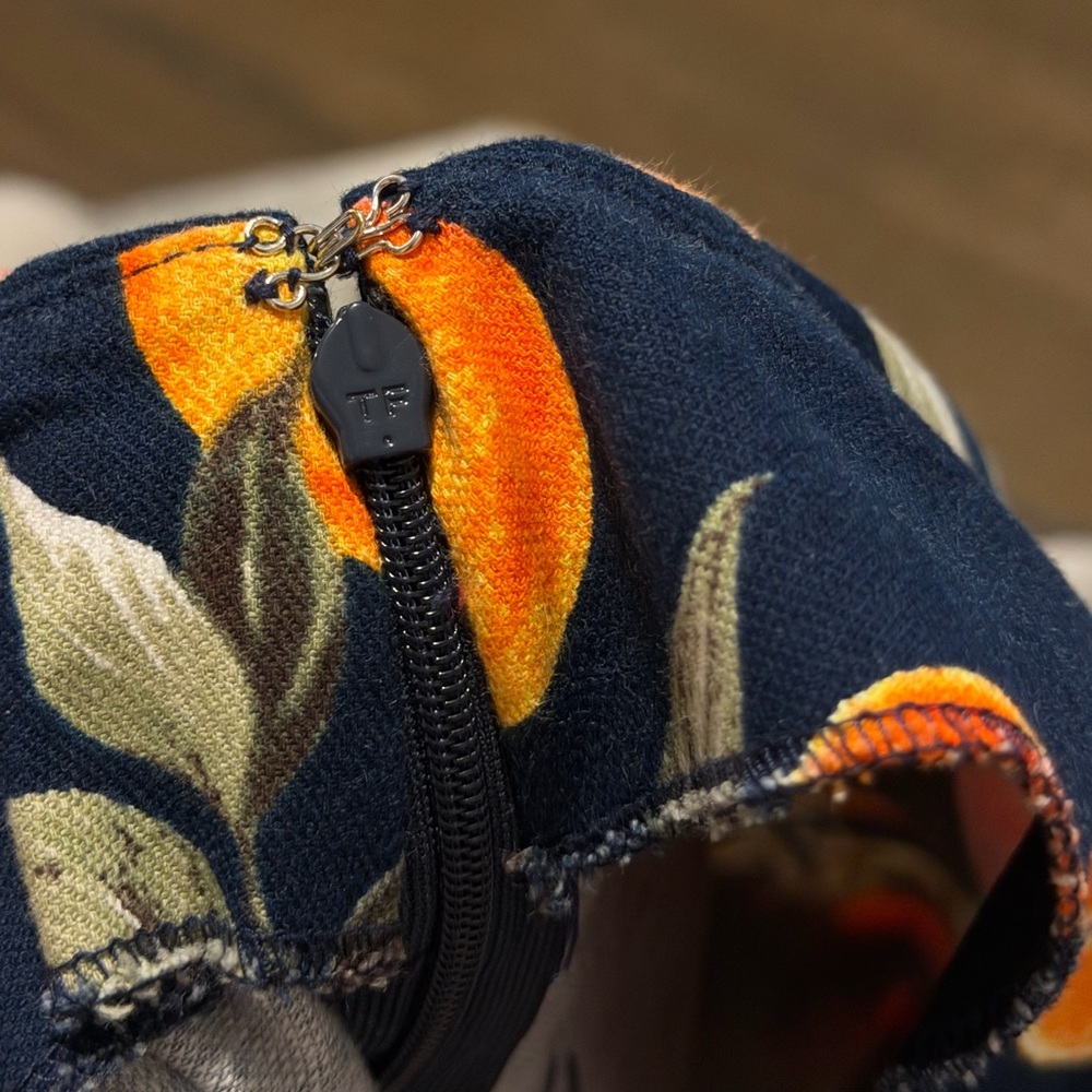 Loft Skirt Womens 12 Navy Blue Oranges Orange Fruit Coastal Beach Resort Casual - Picture 11 of 11